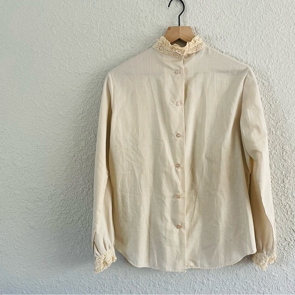 Vintage Cream Ruffle Lace Blouse - Picture 7 of 11